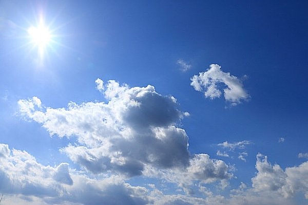5月はもちろん、梅雨の時期も紫外線ケアを!