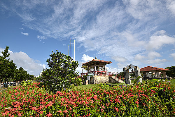 「島人カーニバル」が開催される新栄公園