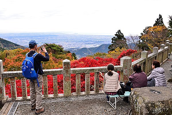 大山阿夫利神社下社は紅葉も見事