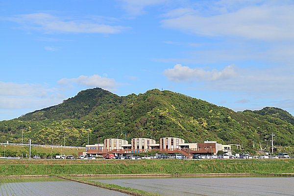 「南総里見八犬伝」の始まりとなった富山