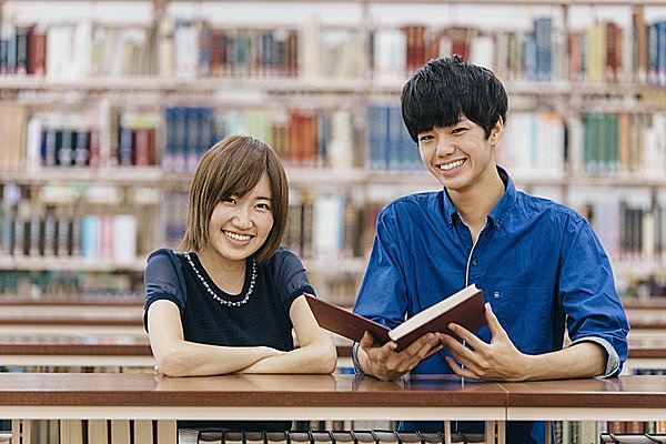 読書の秋！公立図書館は癒しのデートにもおすすめです〈レジャー特集｜東京2017〉
