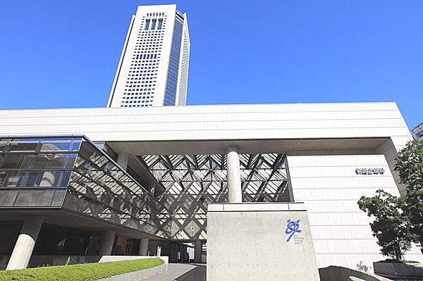 オペラ専用劇場「新国立劇場」