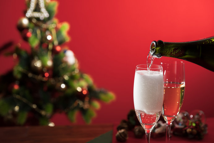 クリスマスに楽しみたい！見た目にも華やかなスパークリングワイン特集