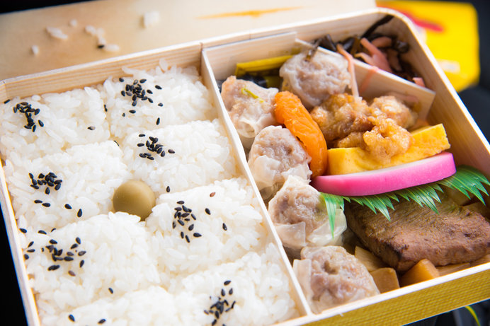 崎陽軒のこだわりが詰まった「シウマイ弁当」