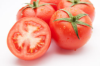 夏バテ防止にトマト？知られざるトマトのパワーとは