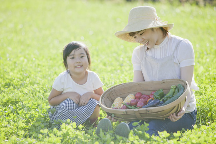 「知って得する季語」──漢字で覚える夏の野菜・果物