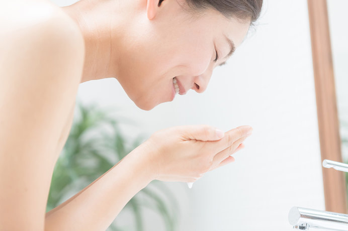 汗を多くかく夏から季節の変わり目の正しい洗顔方法