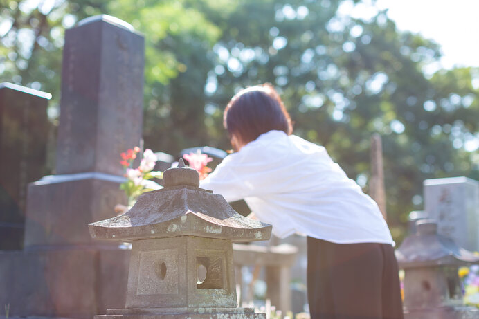 ご先祖様が迷わないように迎え火をします