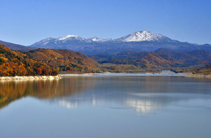 忠別湖から遠くに望む旭岳をライブカメラで見てみよう