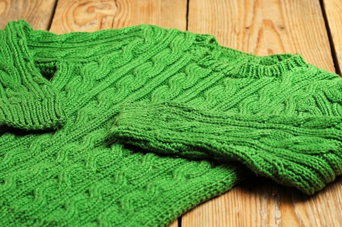 干し 方 セーター セーターの干し方は工夫が必要！変形したセーターの戻し方も紹介。