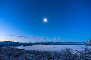 冬の夜。澄んだ月の光と雪と～平安文学に見られる冬の夜～《前編》