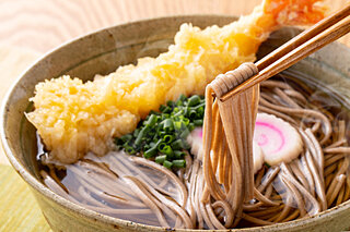 定番の味に飽きた方必見！大晦日を盛り上げる『年越し蕎麦』のアレンジメニュー3選