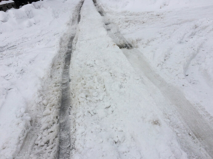 対向車が来ませんように…。