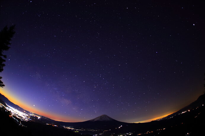 木星と土星はそろそろ見納め。1月10日はラストを飾る水星との競演に注目！