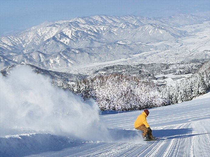 西日本最大級のビッグゲレンデ／スキージャム勝山（福井県勝山市）