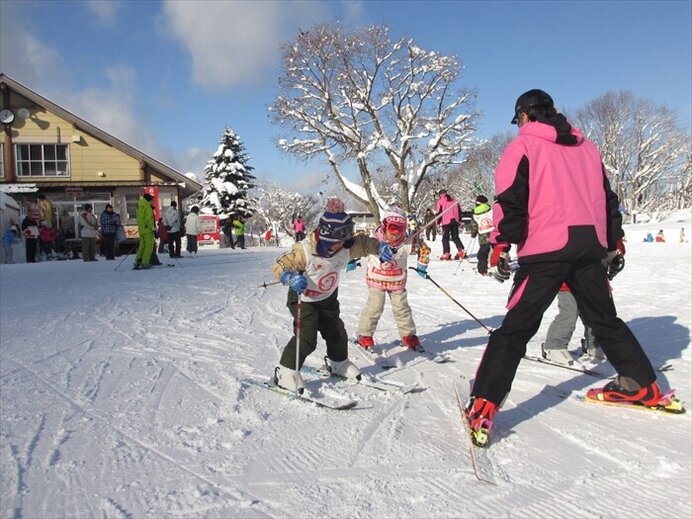 中高年も大歓迎♪ 安全・安心のスキー専用ゲレンデ／蔵王猿倉スキー場（山形県上山市）