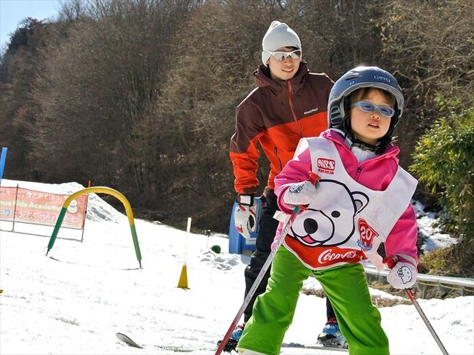 雪遊びデビューに最適！スキー後の温泉でリフレッシュ／佐久スキーガーデン「パラダ」