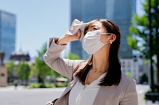 紫外線対策にマスクは使える？有効性や選び方のポイントを解説