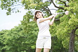 ゴルフによるダイエットがおすすめな5つの理由と成功のポイント
