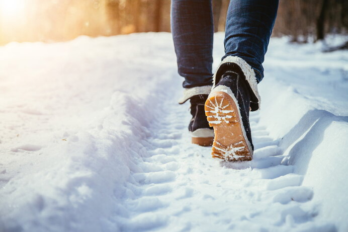 雪の日に備えておくべき靴とは おすすめの種類や素材を紹介 季節 暮らしの話題 21年12月16日 日本気象協会 Tenki Jp