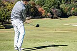 冬のゴルフウェアは機能を重視！選び方や注意点を解説