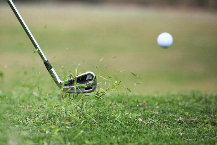 ゴルフ初心者がアイアンの打ち方を覚えるための練習方法やコツ 季節 暮らしの話題 22年02月19日 日本気象協会 Tenki Jp