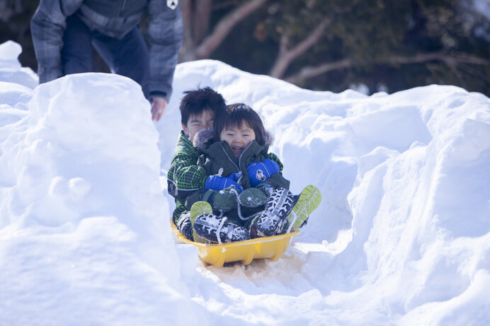 雪中ハイク 冬キャンプ 流氷の上を歩く 氷上露天風呂 北海道で冬遊び その2 季節 暮らしの話題 22年02月04日 日本気象協会 Tenki Jp