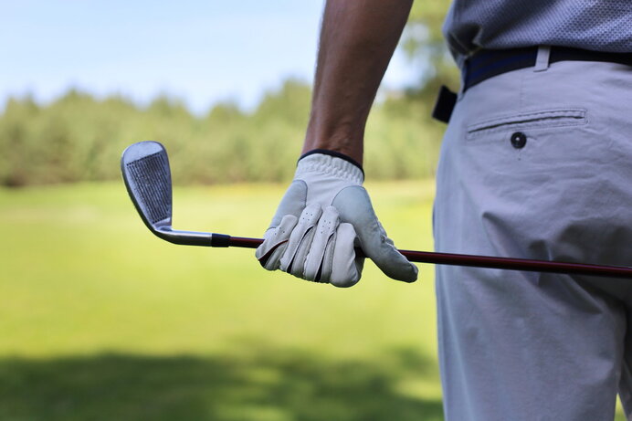 ゴルフ手袋の素材ごとの特徴