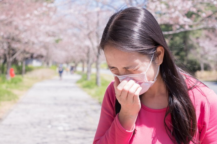 花粉症の原因とは？花粉が付きやすい服や洗濯のポイントについて