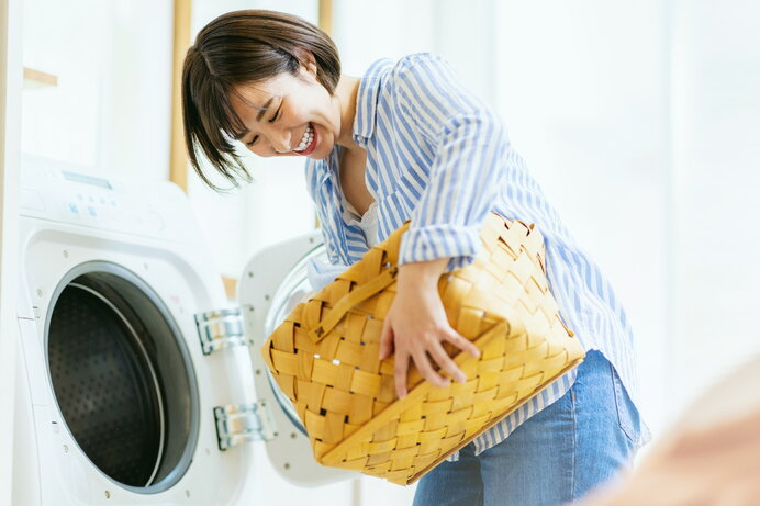 ドラム式と普通の洗濯機の洗剤や洗濯方法の違いを解説