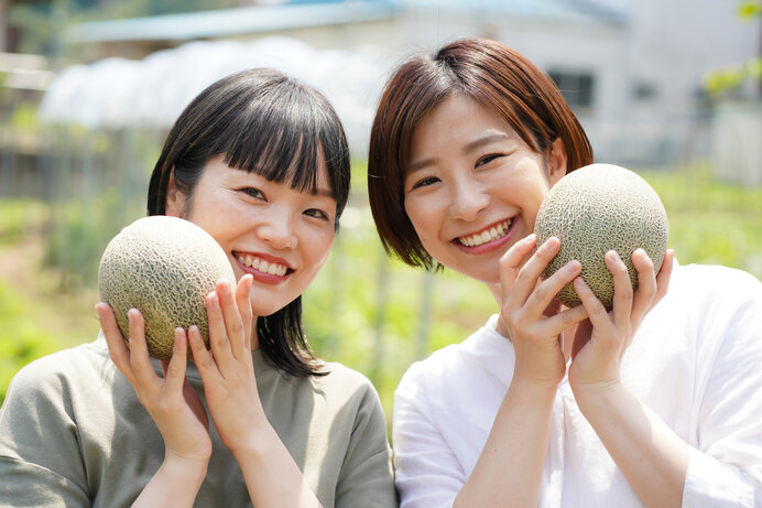 美味しいメロンを食べて笑顔満開♪