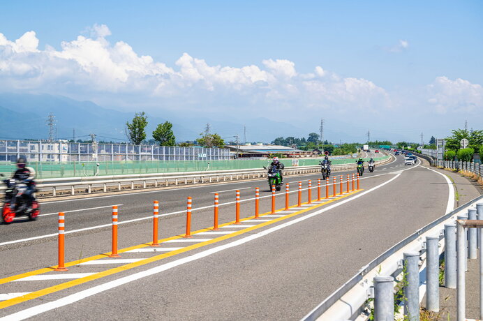 バイクで高速道路を走っても大丈夫？