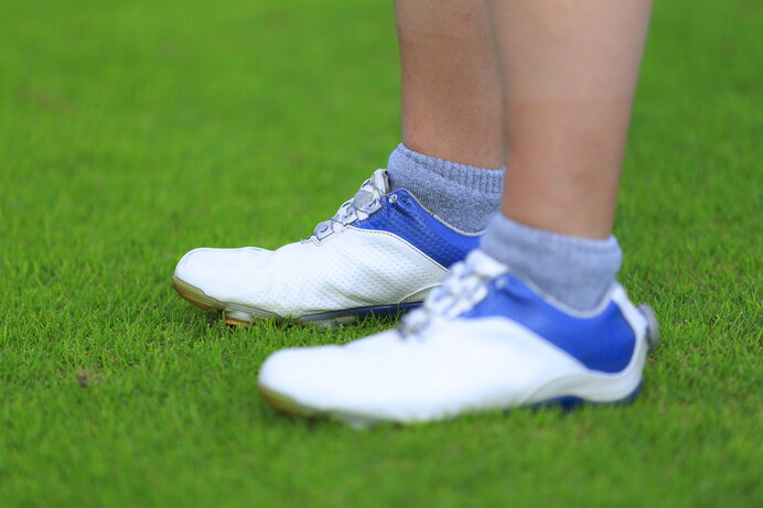 ゴルフの打ちっぱなしでも靴下マナーに注意すべき？