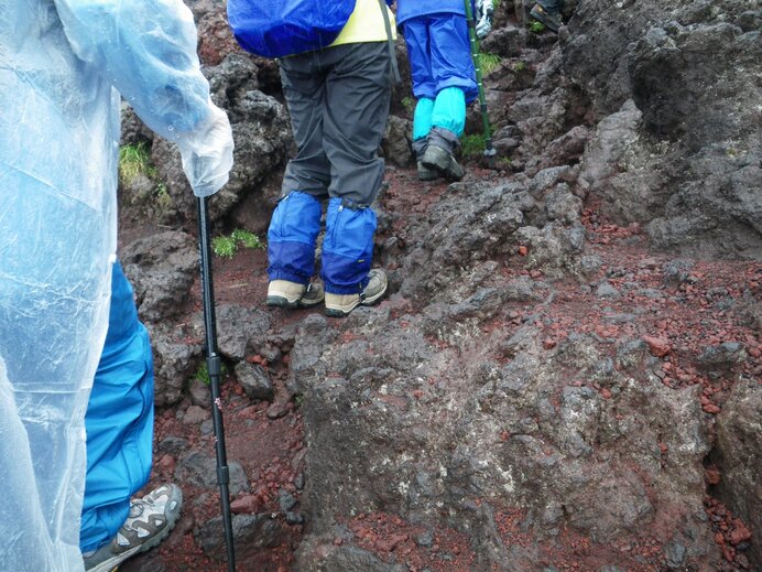 登山の三種の神器③ レインウェア