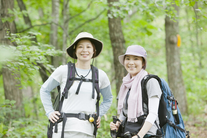 安い 山歩きの下着半袖か長袖ｔシャツか