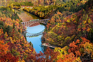 東北で自然味あふれる紅葉を楽しもう〈紅葉情報2023〉