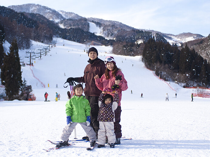 12スキー場共通の子供シーズン券が無料「NSDキッズプログラム」5万人限定で12月15日まで！_画像