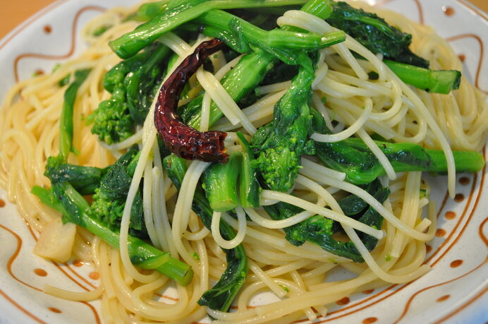 大人の味わいを楽しめる、菜の花入りパスタ★