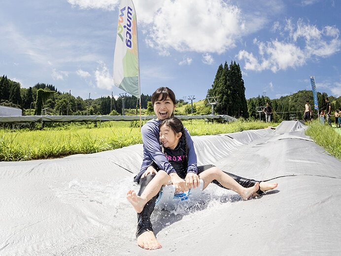 むいか温泉ホテル「屋外プール＆特設ウォータースライダー」