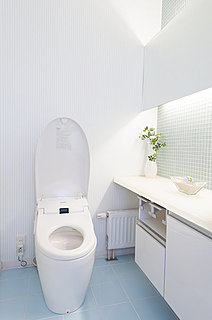 日本のトイレは世界最先端！外国人観光客が絶賛するハイテク空間