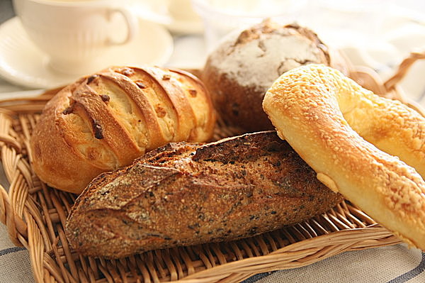 9月23日、十勝の 「ヌーヴォー小麦」 解禁 !!　全国のパン屋で “新小麦パン”、一斉販売 !!