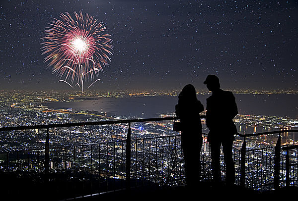 炎昼 片蔭 ひまわり 夕立 雷 短夜 夏真っ盛り ジメ暑 の 8月 を詠んだ詩歌へのいざない Tenki Jpサプリ 15年07月31日 日本気象協会 Tenki Jp