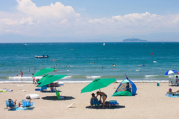 海水浴 18世紀中頃に始まった海水浴は、そもそも医療目的だった ...