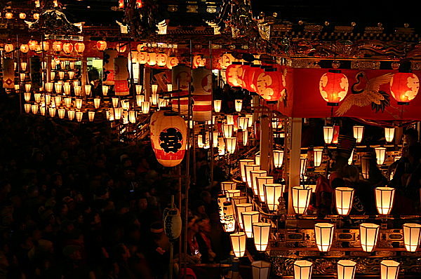 日本三大曳山祭りのひとつ、神様の伝説が宿る「秩父夜祭」。きたる12月3日、大祭開催！