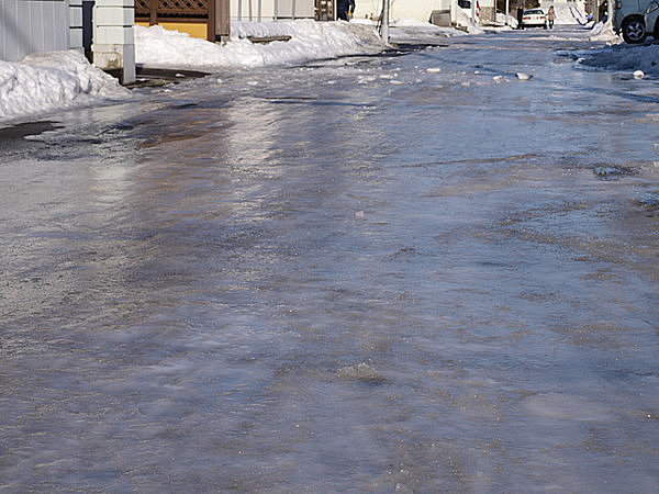 凍った歩道の “滑りやすさ” を予測 !!　札幌で 「つるつる予報」 配信中！