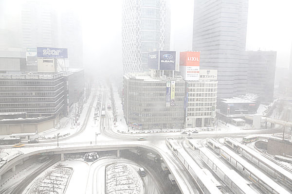 首都圏の交通は雪に弱い？　雪と交通機関の微妙な関係