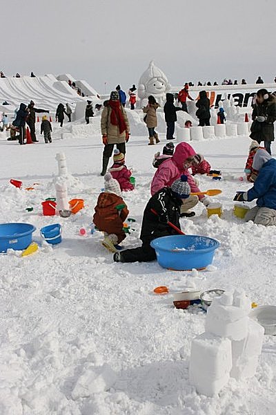 2月5日 11日 さっぽろ雪まつり 開催 大雪像 進撃の巨人 が札幌を襲う Tenki Jpサプリ 16年01月25日 日本気象協会 Tenki Jp